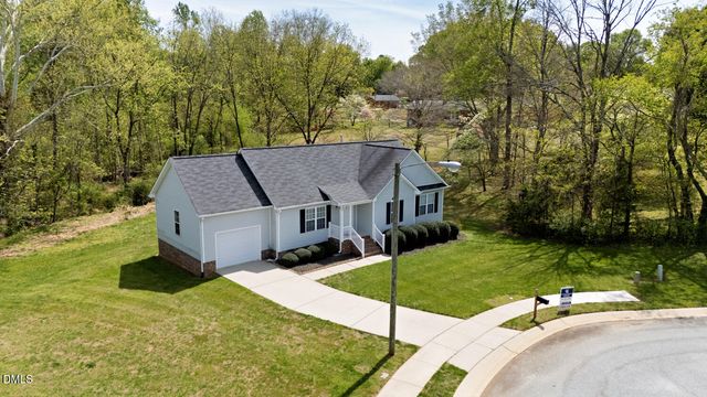 202 E Sebastian Court, Mebane, NC 27302