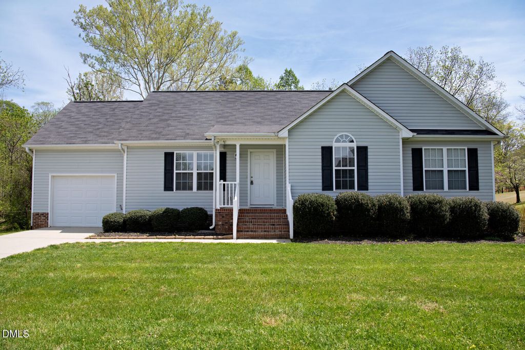 202 E Sebastian Court, Mebane, NC 27302