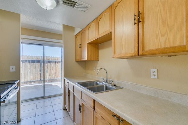 3615 Kolendo Court A, Las Vegas, NV 89103