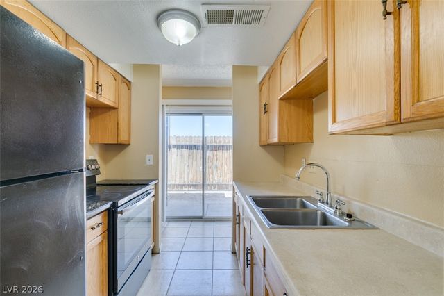3615 Kolendo Court A, Las Vegas, NV 89103