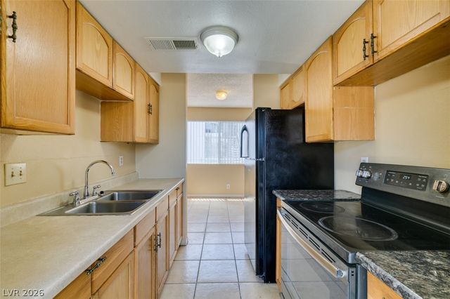 3615 Kolendo Court A, Las Vegas, NV 89103