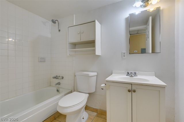 3615 Kolendo Court A, Las Vegas, NV 89103