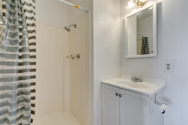 3615 Kolendo Court A, Las Vegas, NV 89103