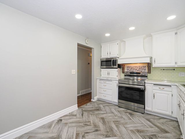 930 N AMETHYST ST, Layton, UT 84041