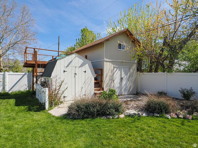 930 N AMETHYST ST, Layton, UT 84041