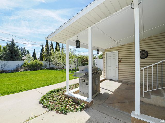 930 N AMETHYST ST, Layton, UT 84041