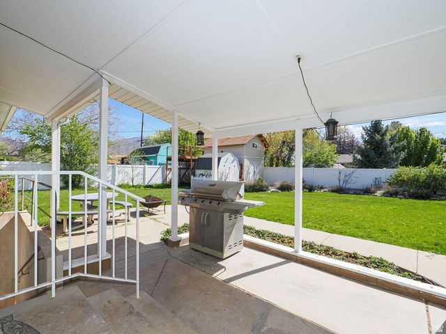 930 N AMETHYST ST, Layton, UT 84041