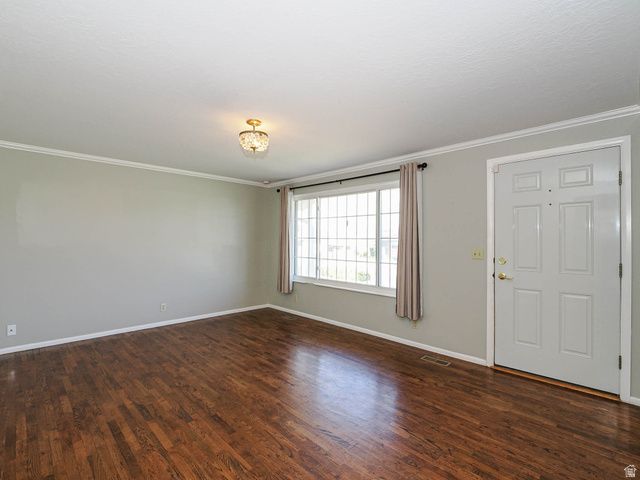 930 N AMETHYST ST, Layton, UT 84041