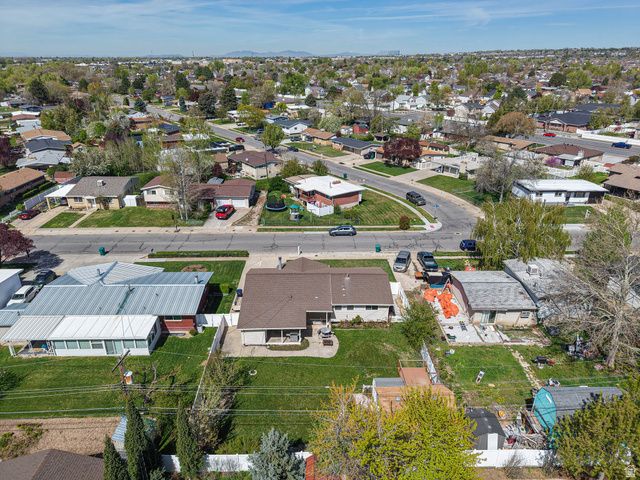 930 N AMETHYST ST, Layton, UT 84041