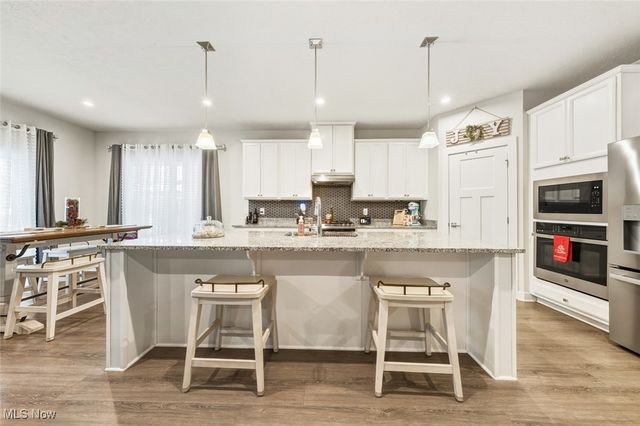 6170 James Drive, Lorain, OH 44053