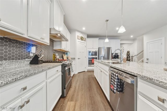 6170 James Drive, Lorain, OH 44053