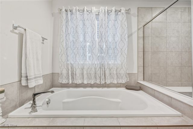 6170 James Drive, Lorain, OH 44053