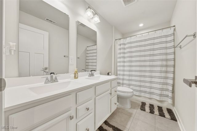 6170 James Drive, Lorain, OH 44053