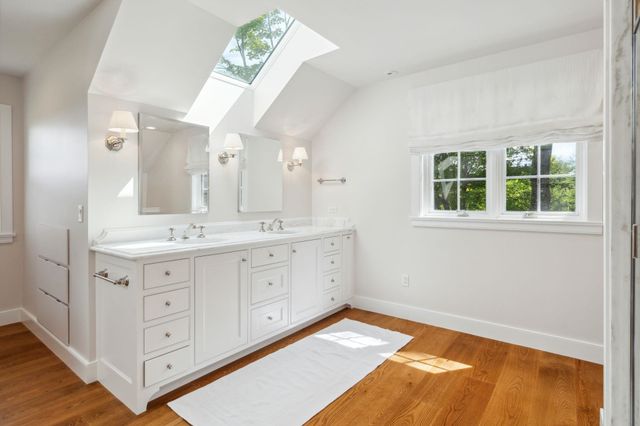207 Willey Hill Road, Norwich, VT 05055