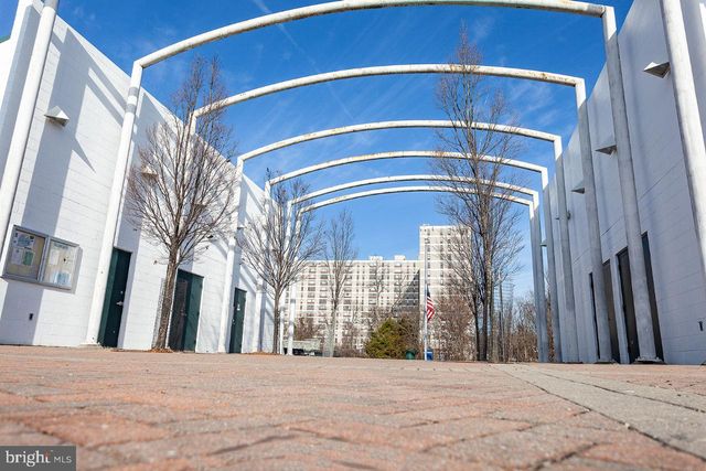 4600 DUKE ST #512, Alexandria, VA 22304