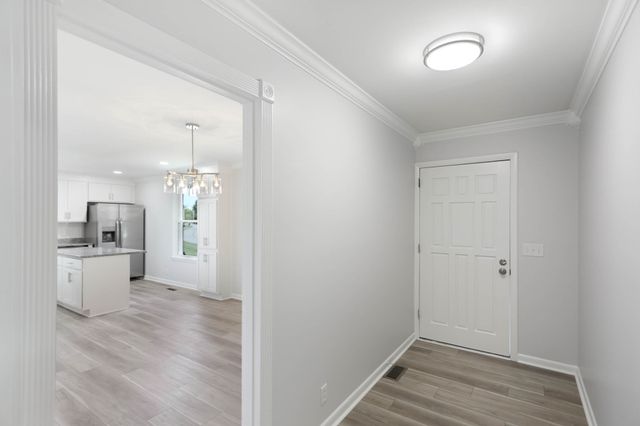 211 General Forrest Dr, Springfield, TN 37172