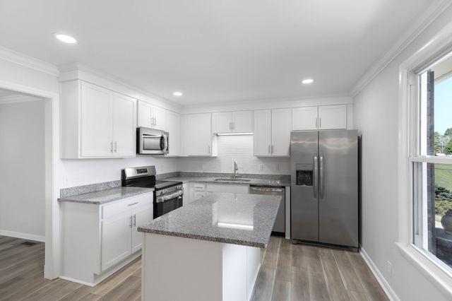 211 General Forrest Dr, Springfield, TN 37172