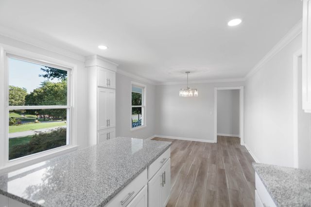 211 General Forrest Dr, Springfield, TN 37172