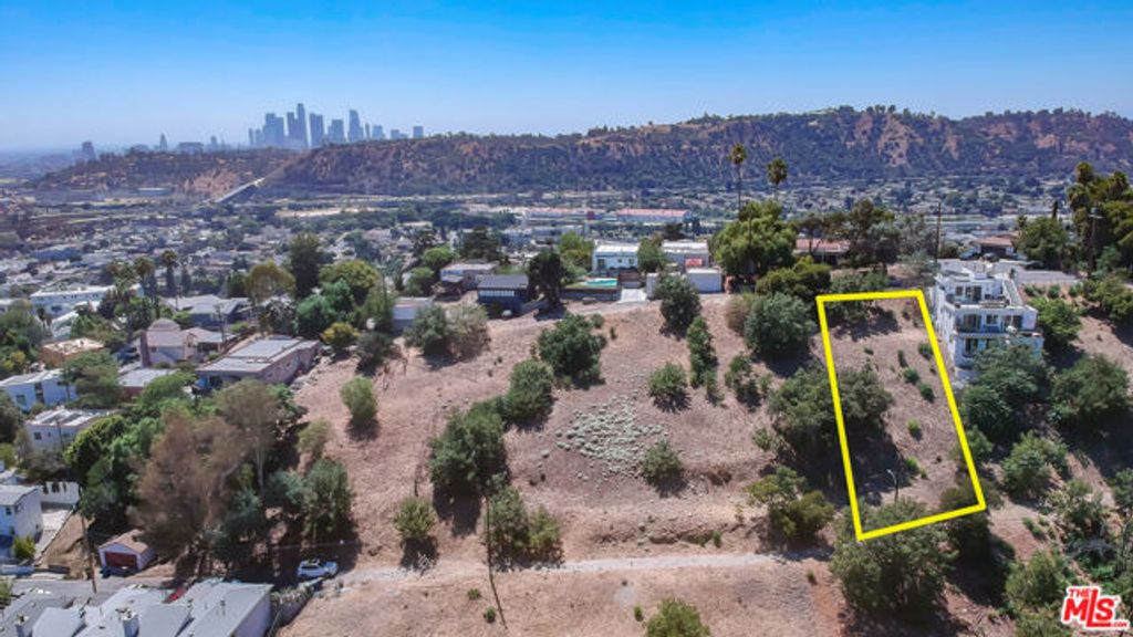 512 W. Beech Street, Los Angeles, CA 90065