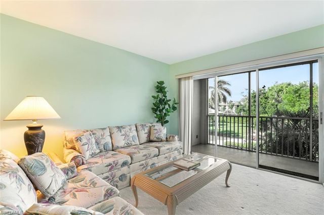 3150 Binnacle DR 217, Naples, FL 34103