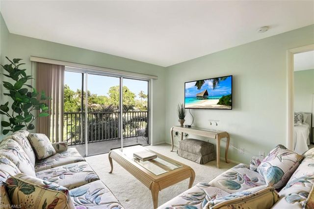 3150 Binnacle DR 217, Naples, FL 34103