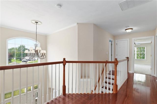 1237 Spruce LN, Chesapeake, VA 23320
