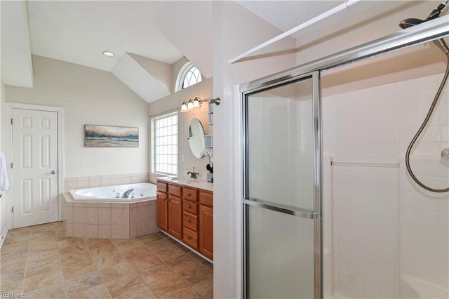 1237 Spruce LN, Chesapeake, VA 23320