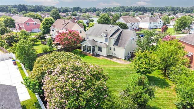 1237 Spruce LN, Chesapeake, VA 23320