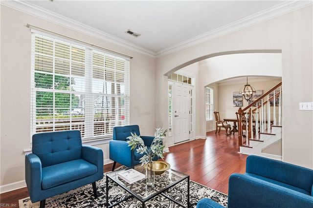 1237 Spruce LN, Chesapeake, VA 23320