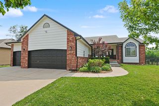1323 S Threewood St, Wichita, KS 67235