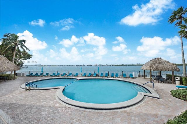 10350 W Bay Harbor Dr 9N, Bay Harbor Islands, FL 33154