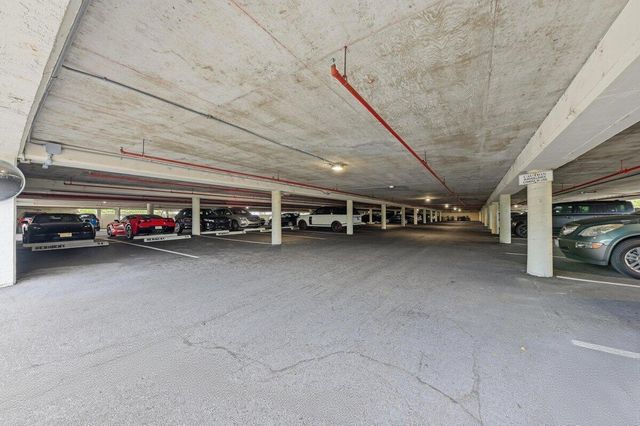 5420 N Ocean Drive 1702, Singer Island, FL 33404