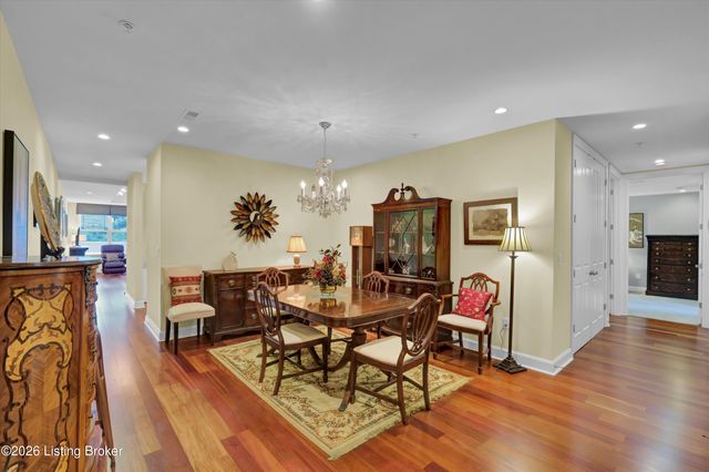 2001 Lancashire Ave 207, Louisville, KY 40205