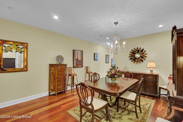 2001 Lancashire Ave 207, Louisville, KY 40205