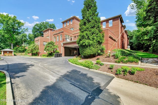 2001 Lancashire Ave 207, Louisville, KY 40205