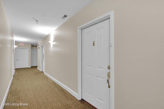 2001 Lancashire Ave 207, Louisville, KY 40205