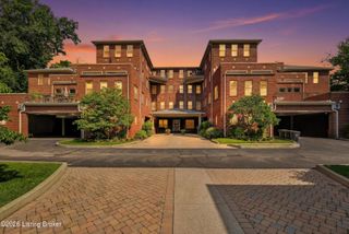 2001 Lancashire Ave 207, Louisville, KY 40205