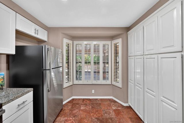 8840 Villa La Jolla 108, La Jolla, CA 92037