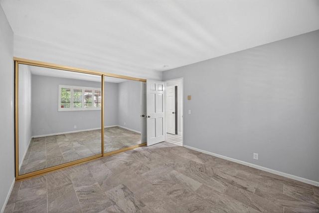 8840 Villa La Jolla 108, La Jolla, CA 92037
