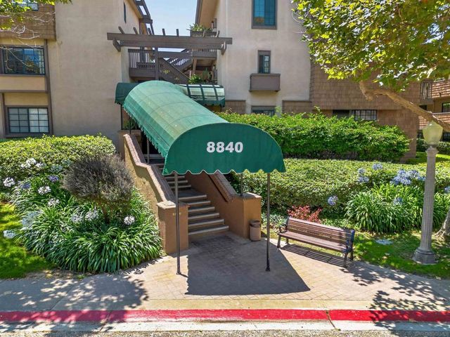 8840 Villa La Jolla 108, La Jolla, CA 92037