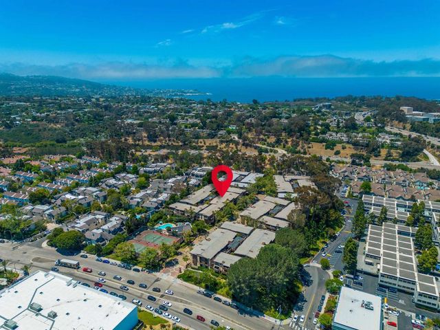 8840 Villa La Jolla 108, La Jolla, CA 92037