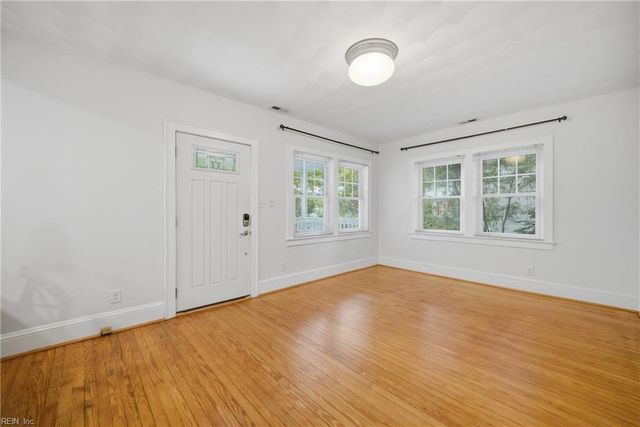9609 8th Bay ST, Norfolk, VA 23518