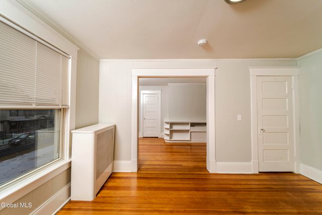 226 6th Avenue, Troy, NY 12180