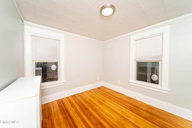 226 6th Avenue, Troy, NY 12180