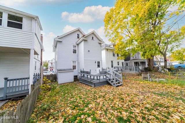 226 6th Avenue, Troy, NY 12180