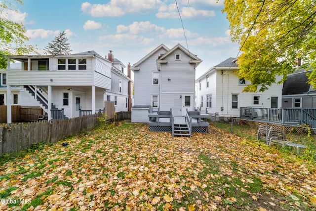 226 6th Avenue, Troy, NY 12180