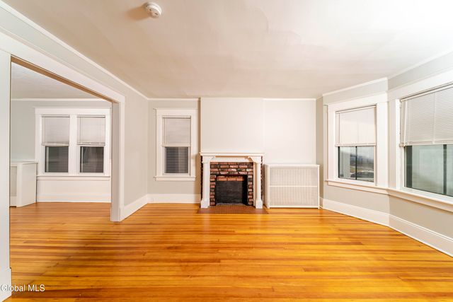 226 6th Avenue, Troy, NY 12180