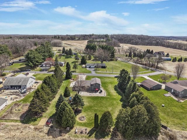 4056 Lally Road, Oregon, WI 53575