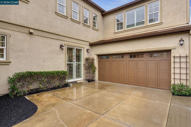 2208 Genoa St, Danville, CA 94506