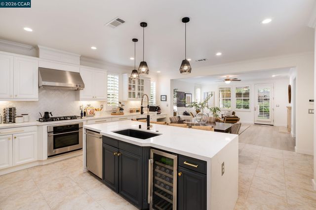 2208 Genoa St, Danville, CA 94506